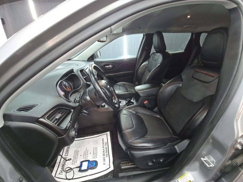 2019 Jeep Cherokee Trailhawk
