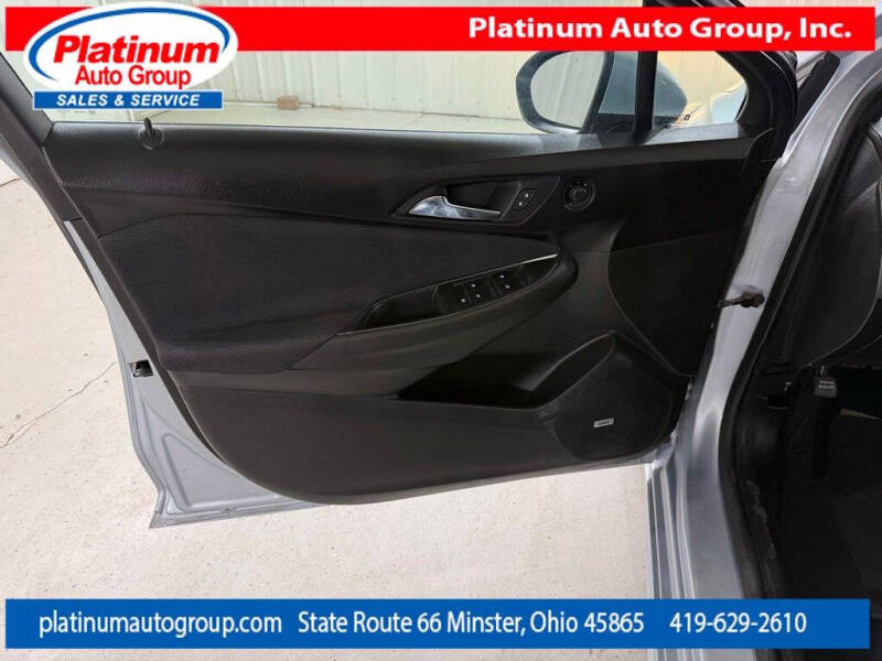 2017 Chevrolet Cruze LT Auto