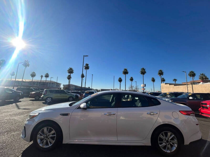 2019 Kia Optima LX