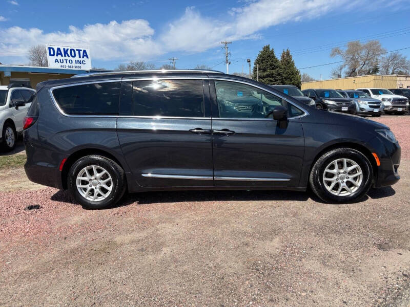 2020 Chrysler Pacifica Touring L