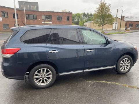 2013 Nissan Pathfinder S
