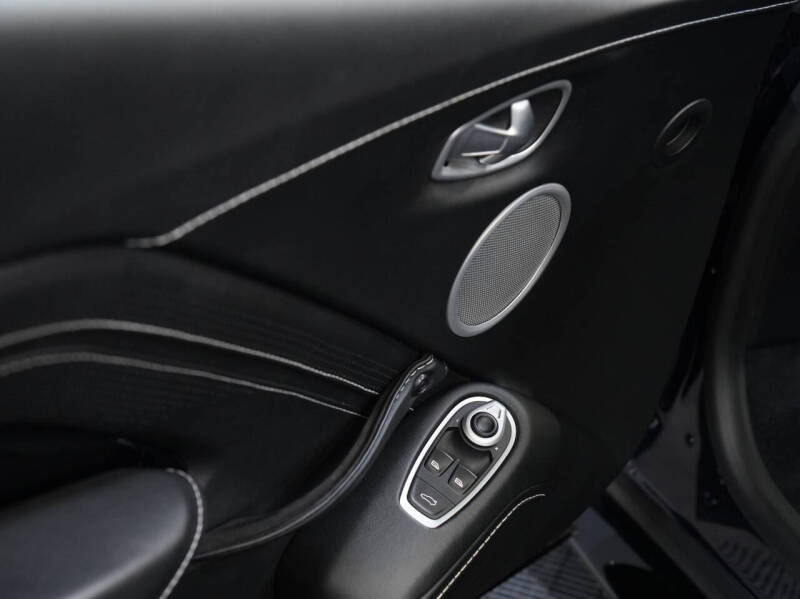 2020 Aston Martin Vantage