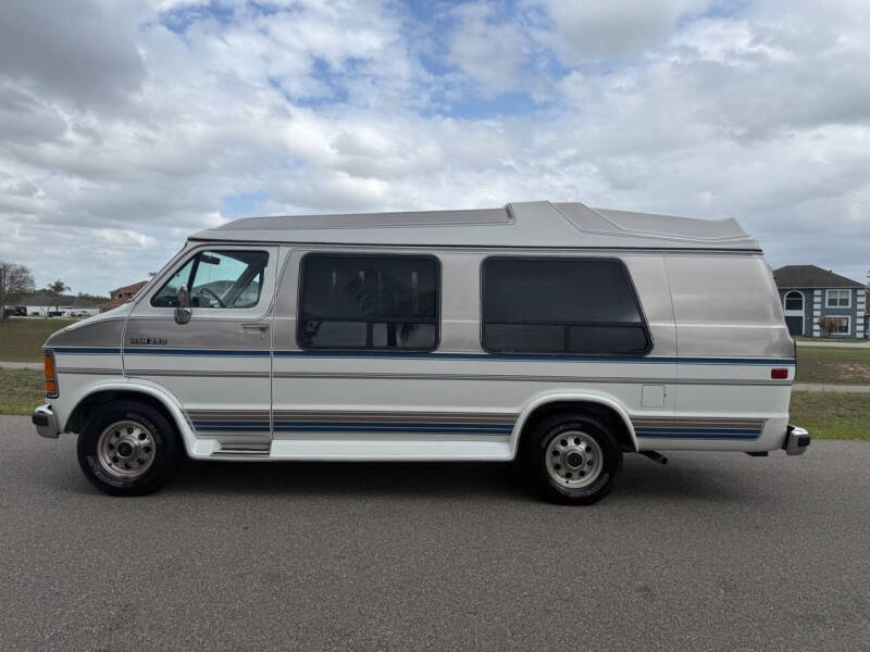 1992 Dodge Ram Van B250 Maxi