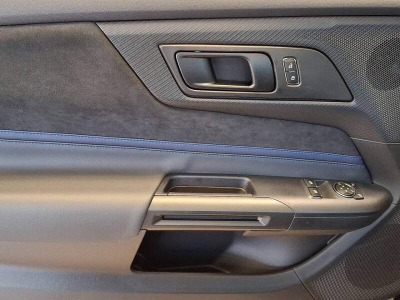 2025 Ford Mustang Dark Horse