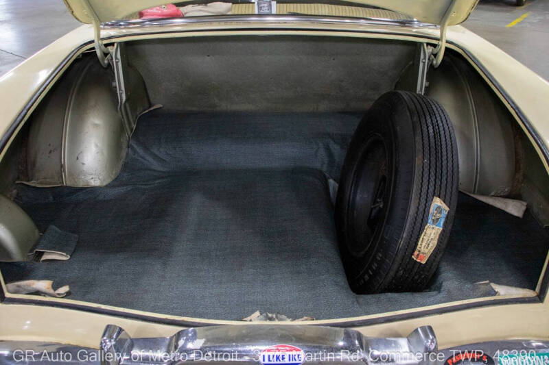 1951 Packard 200 Deluxe