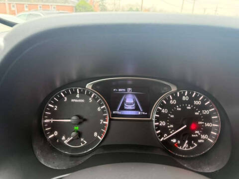 2017 Nissan Pathfinder SV