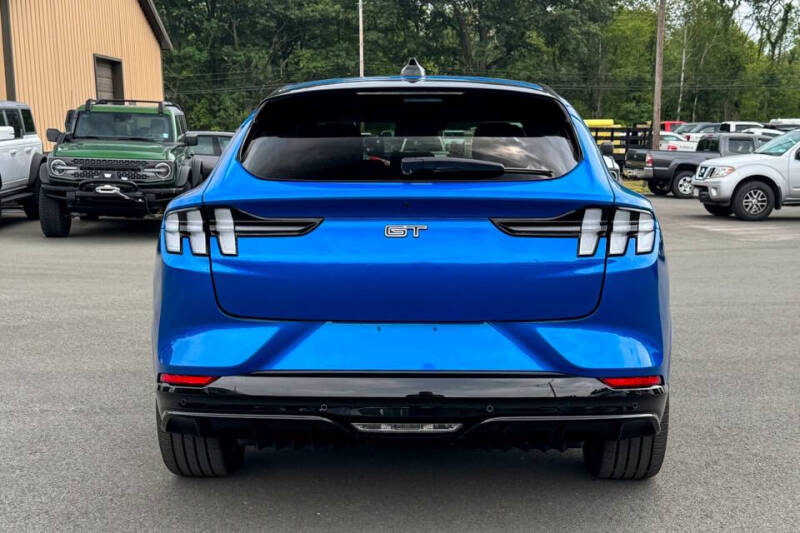 2025 Ford Mustang Mach-E GT