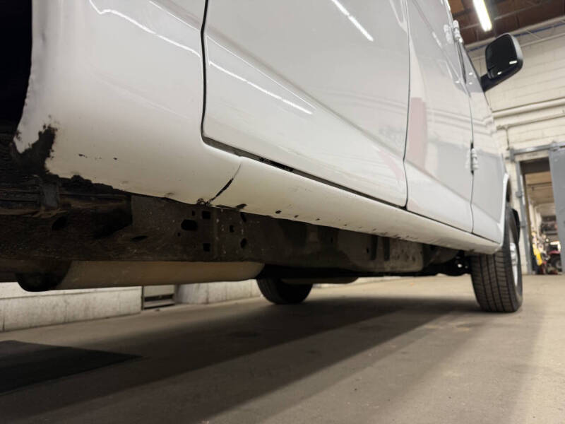 2018 Chevrolet Express 2500