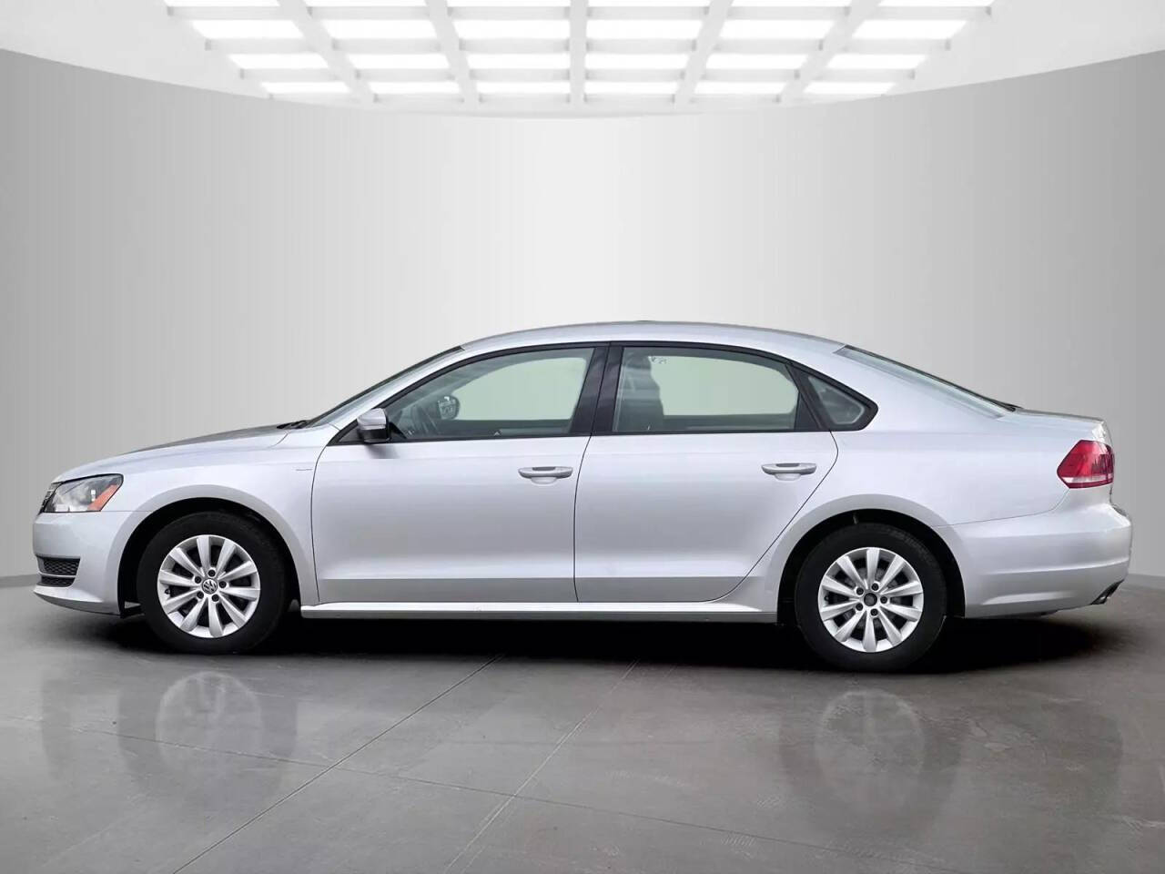 2015 Volkswagen Passat for sale at Used Cars Toledo in Oregon, OH