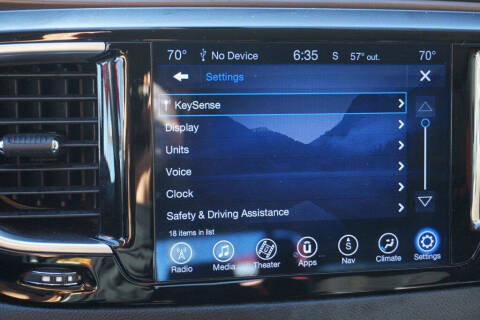 2017 Chrysler Pacifica Touring-L Plus