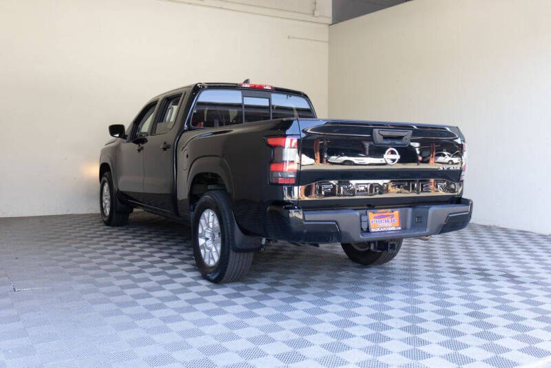 2022 Nissan Frontier SV