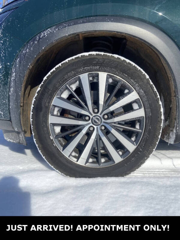 2022 Nissan Pathfinder Platinum