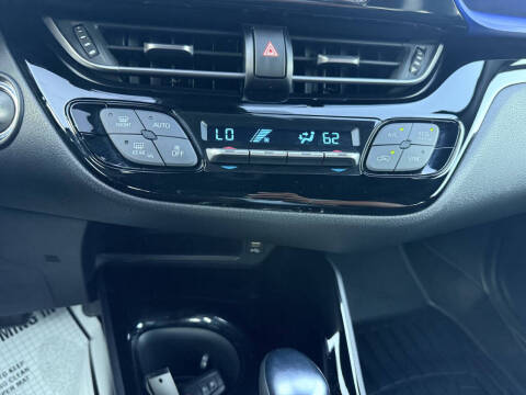 2021 Toyota C-HR XLE