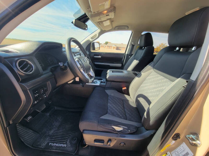 2019 Toyota Tundra SR5 photo 7