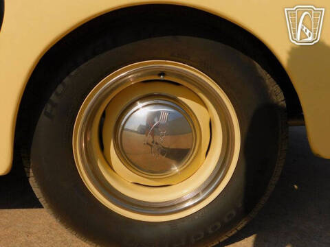 1942 Ford Super Deluxe