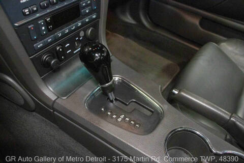 2002 Ford Thunderbird Deluxe