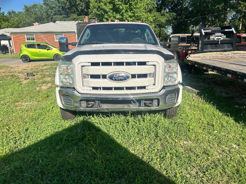 2011 Ford F-550's photo