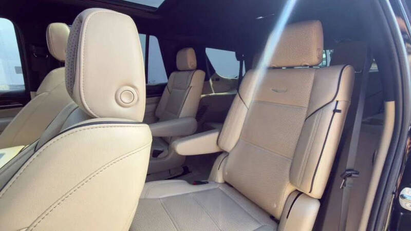 2023 Cadillac Escalade Premium Luxury