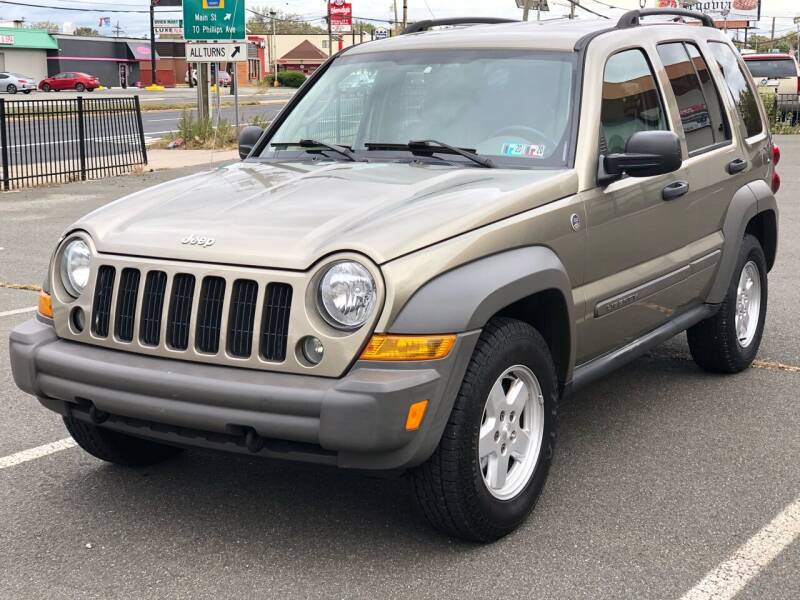 2006 Jeep Liberty for sale at MAGIC AUTO SALES in Little Ferry NJ