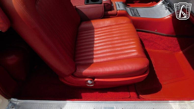 1962 Ford Thunderbird