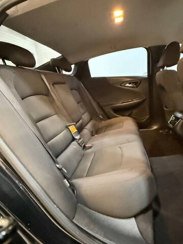2017 Chevrolet Malibu LT