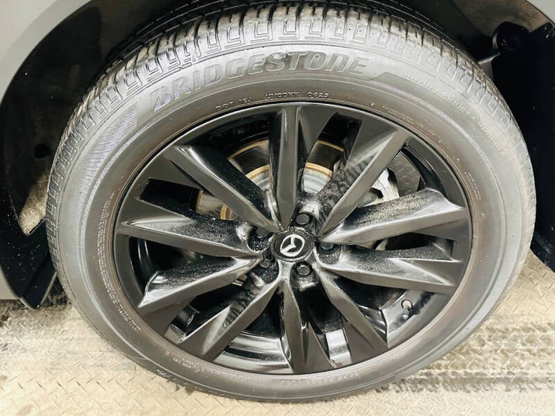 2023 Mazda CX-9 Carbon Edition