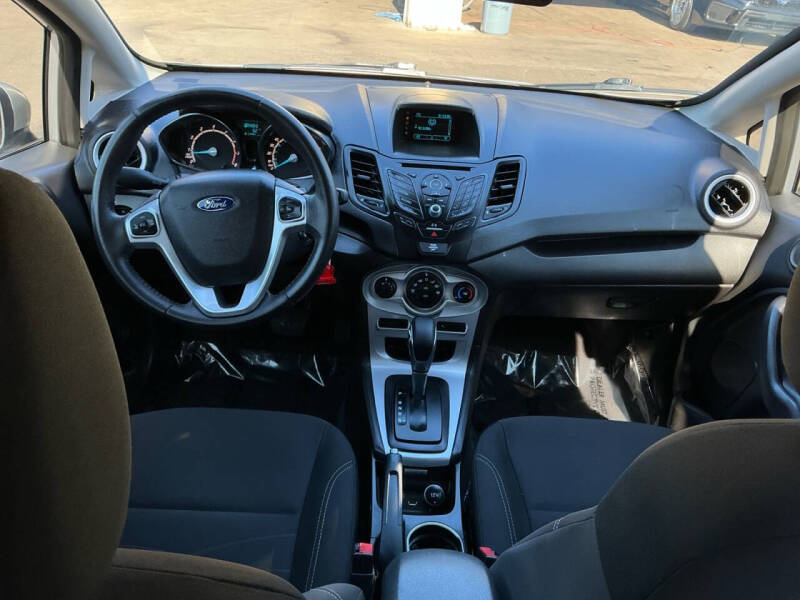 2015 Ford Fiesta SE