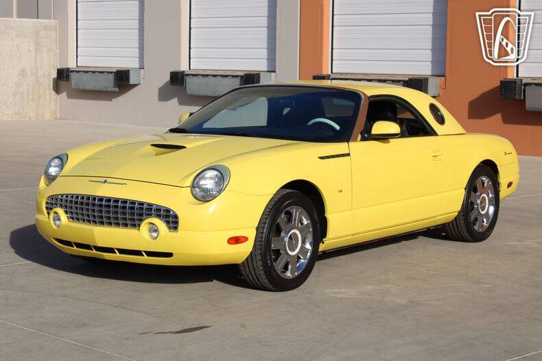 2004 Ford Thunderbird Deluxe