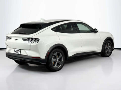 2022 Ford Mustang Mach-E Select