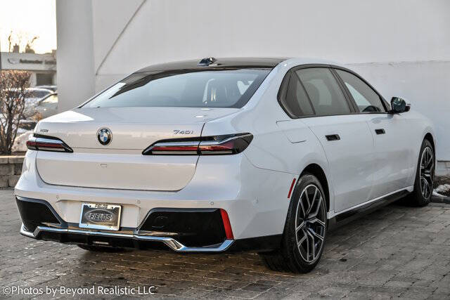2025 BMW 7 Series 740i xDrive