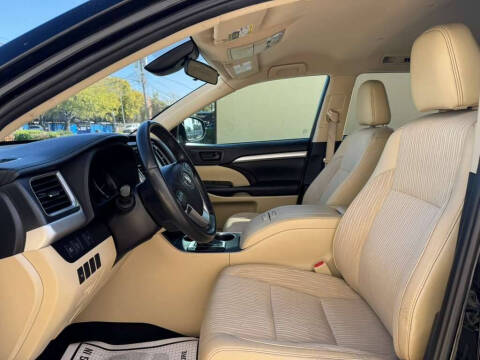 2019 Toyota Highlander LE Plus