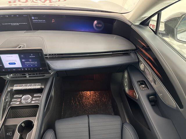 2025 Lincoln Nautilus Reserve