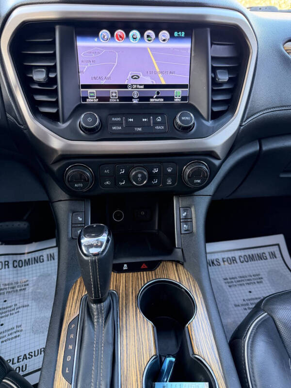 2017 GMC Acadia Denali