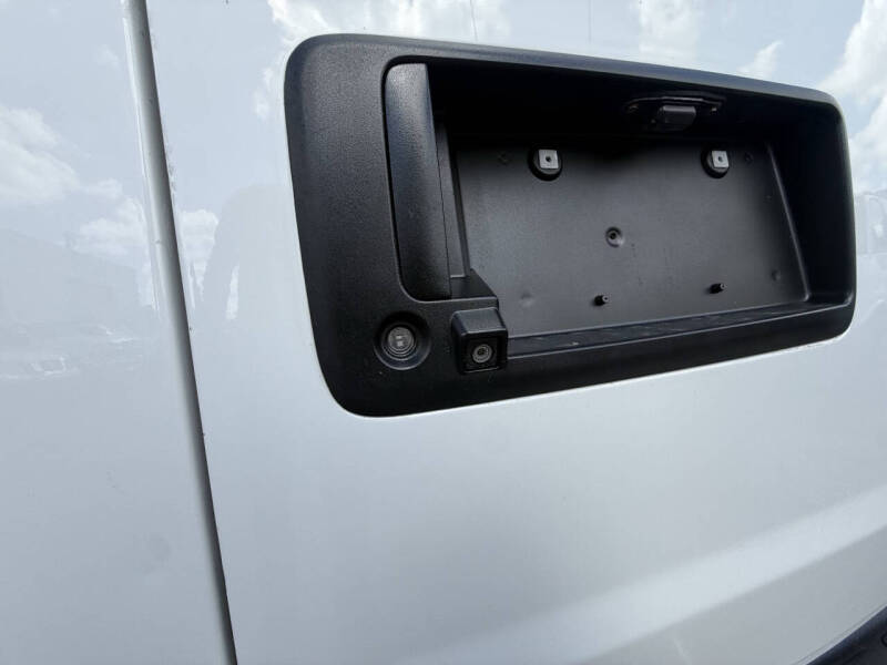 2018 GMC Savana 2500