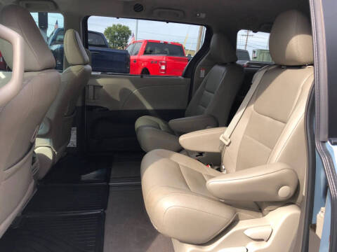 2017 Toyota Sienna