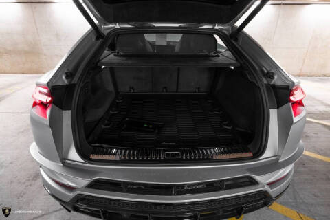 2023 Lamborghini Urus S