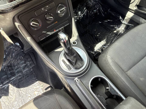 2014 Volkswagen Beetle 1.8T Entry PZEV