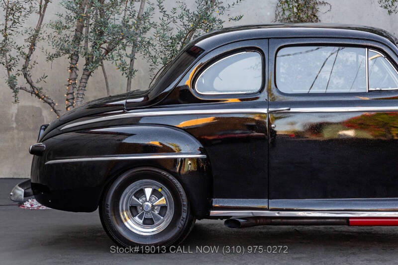 1948 Ford Super Deluxe