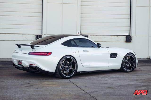 2017 Mercedes-Benz AMG GT