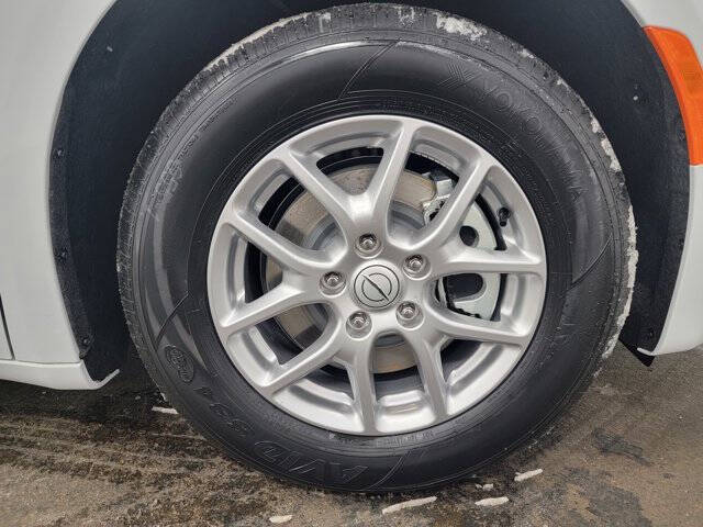 2026 Chrysler Voyager LX