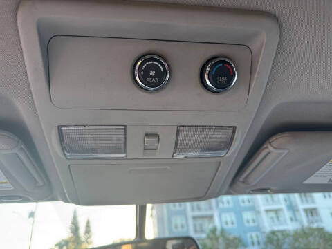 2011 Nissan Pathfinder SV