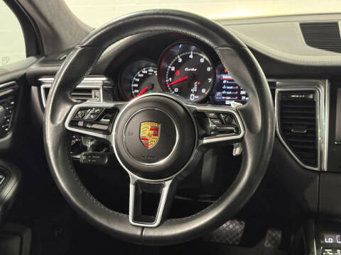 2016 Porsche Macan Turbo