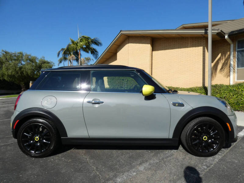 2022 MINI Hardtop 2 Door Cooper SE