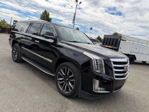 2017 Cadillac Escalade ESV Luxury