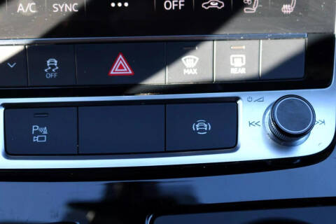 2020 Audi Q8 quattro Premium Plus 55 TFSI