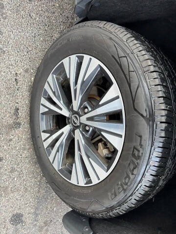 2022 Nissan Rogue SV