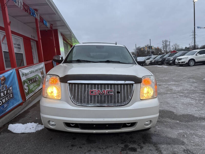 2011 GMC Yukon XL SLT