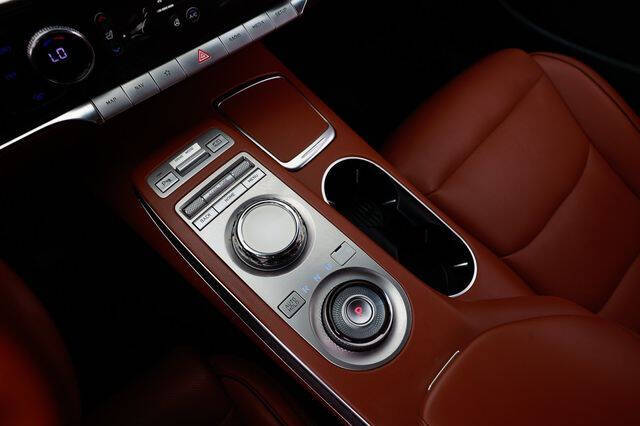 2022 Genesis GV70 2.5T Standard