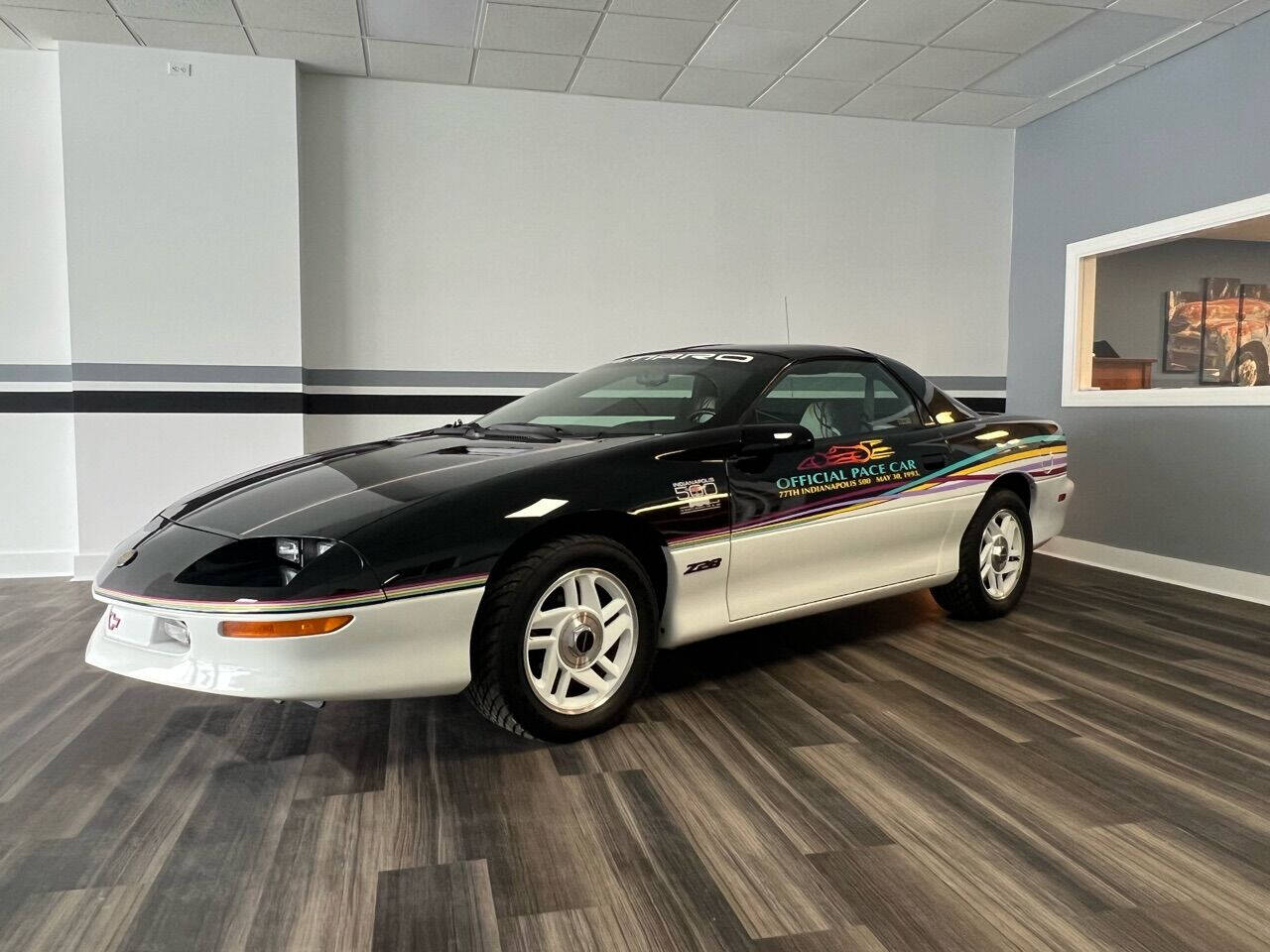 1993 Chevrolet Camaro For Sale ®