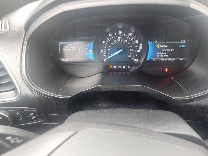 2022 Ford Edge Titanium